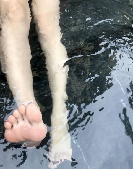 模特走秀无内衣_HD高清电影在线