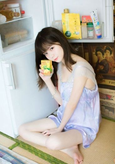 娇妻被几个老外玩惨了_超清高清视频播放