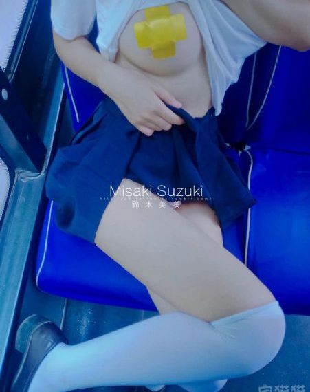 免费久久久_720迅雷电影在线
