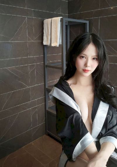 扒开美女双腿猛流出白浆视频_720全集免费播放