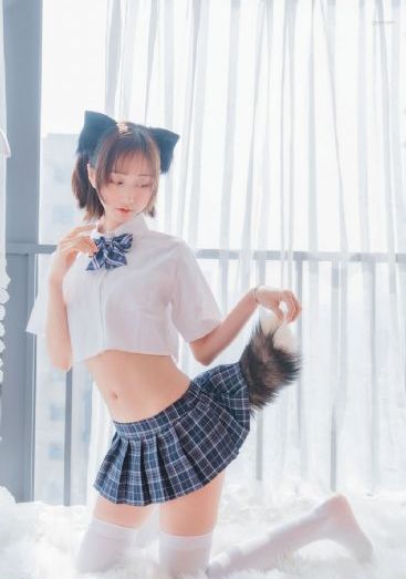 久久久久久久精品一区二区_高清完整版免费全集免费观看