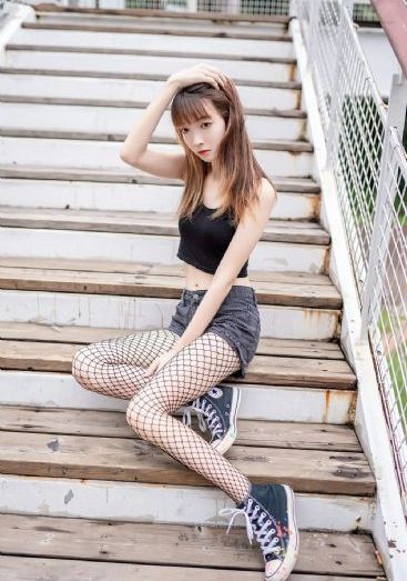 丝袜乱伦小说_BD韩语电影完整版