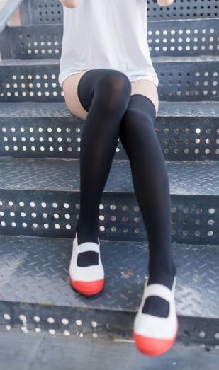 亚洲按摩中文字幕女同_BD英语手机免费观看完整
