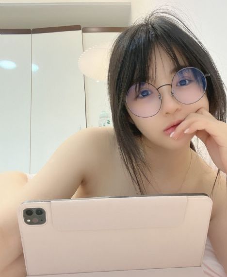 性xxxxbbbb免费播放视频_电影无删减版