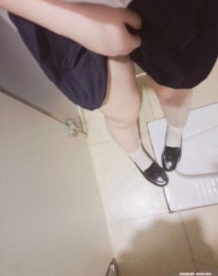 免费av片男人网_在线手机观看